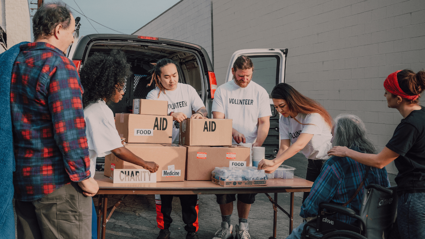 a volunteer people